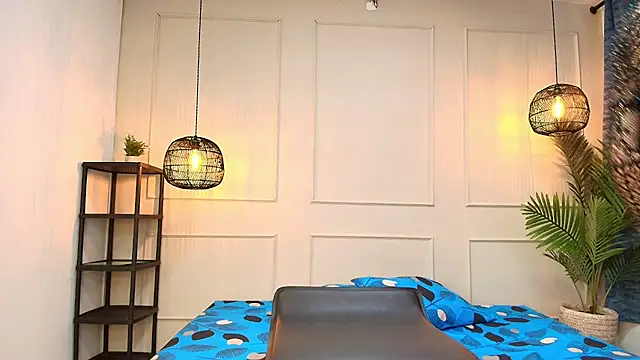 Nikki Vesper online show from 10.30.25