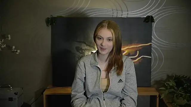 Snapshot of EstaGoetsch chatting on 10.03.25 EstaGoetsch online show from 10.03.25