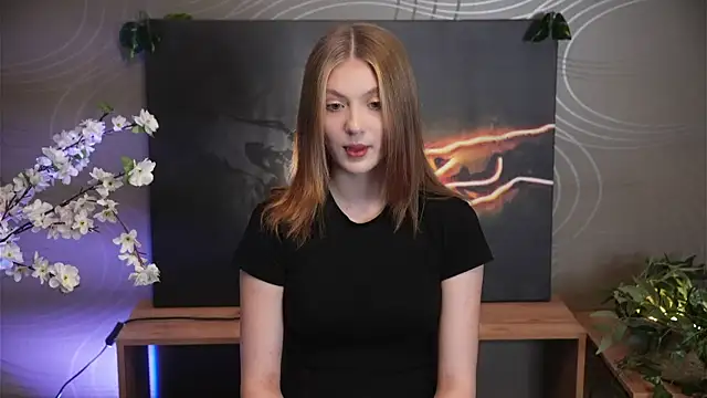 Snapshot of EstaGoetsch chatting on 10.16.25 EstaGoetsch online show from 10.16.25