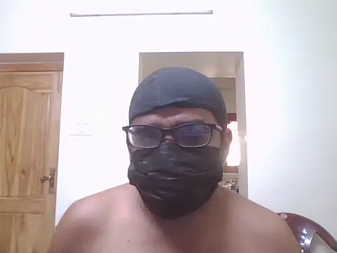 Snapshot of tamilkajal chatting on 10.12.25 tamilkajal online show from 10.12.25