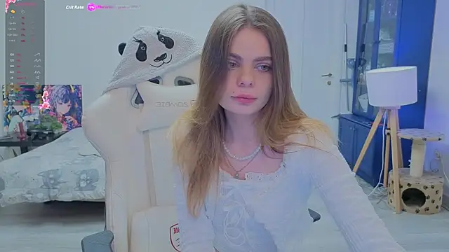 Snapshot of xAlisontiny chatting on 11.21.25 xAlisontiny online show from 11.21.25