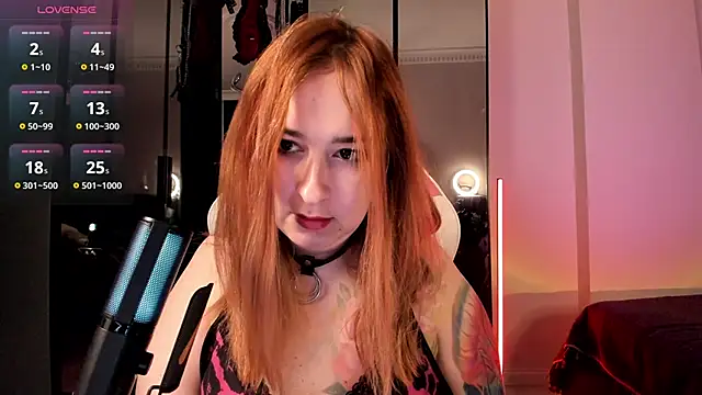 MissNyrra online show from 10.12.25