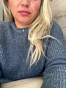 Daiana Andra online show from 10.06.25