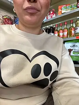 Daiana Andra online show from 10.25.25