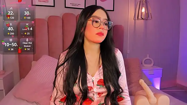 mara swan  online show from 02.15.26