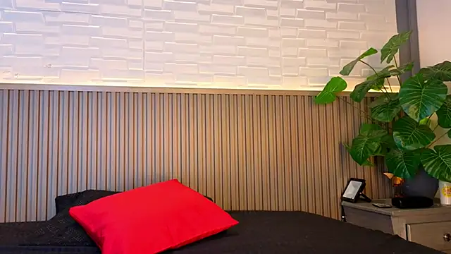 KarliSweet online show from 10.31.25