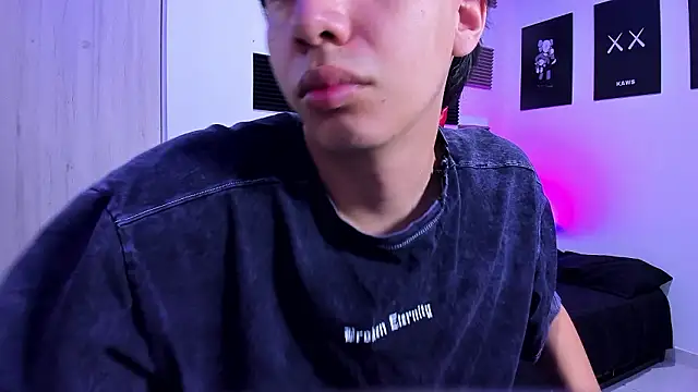 Snapshot of jeycobb chatting on 03.19.26 jeycobb online show from 03.19.26