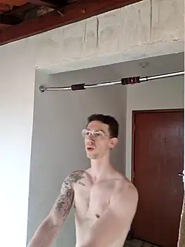 Snapshot of SweetGoodBoy22 chatting on 10.06.25 SweetGoodBoy22 online show from 10.06.25