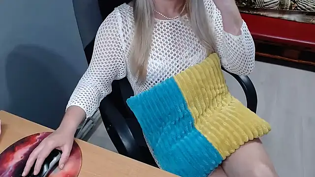 Snapshot of Ledi_Catherin chatting on 05.01.26 Ledi Catherin online show from 05.01.26