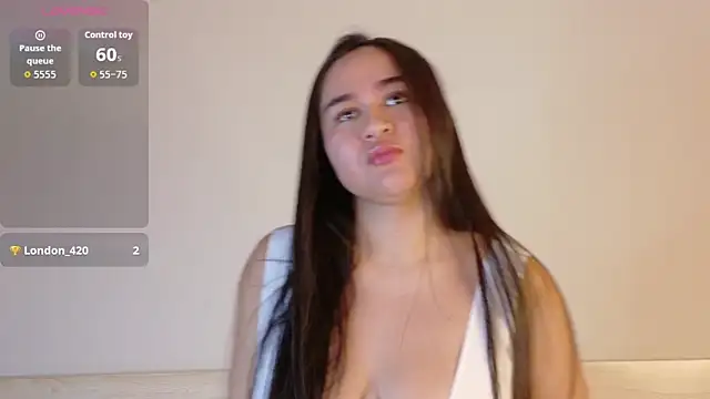 Mia belmontt online show from 10.06.25