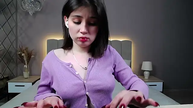 DianaMello online show from 11.16.25