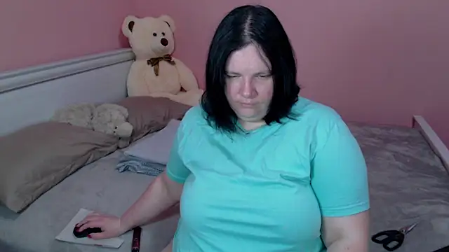 Snapshot of _alexandra_ray_ chatting on 12.04.25 alexandra ray online show from 12.04.25