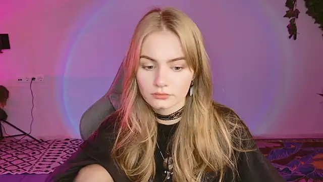 Snapshot of swag_evalution chatting on 10.08.25 swag evalution online show from 10.08.25