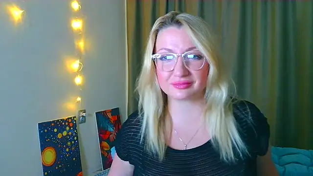 Mila5361 online show from 10.20.25