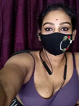 Snapshot of tamil_Monisha chatting on 04.24.26 tamil Monisha online show from 04.24.26