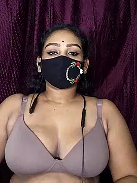 Snapshot of tamil_Monisha chatting on 04.25.26 tamil Monisha online show from 04.25.26