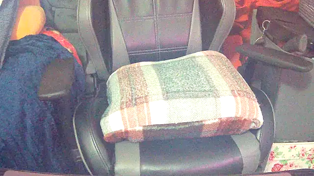 Snapshot of Playful_MILF_Demi chatting on 02.16.26 Playful MILF Demi online show from 02.16.26