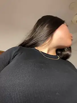 Snapshot of Nhefertary chatting on 03.12.26 Nhefertary online show from 03.12.26