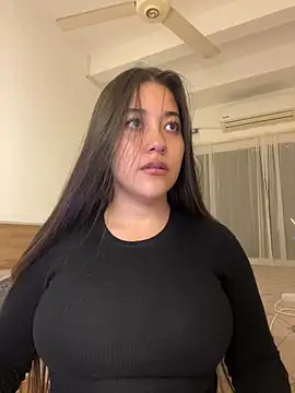 Snapshot of Nhefertary chatting on 03.23.26 Nhefertary online show from 03.23.26