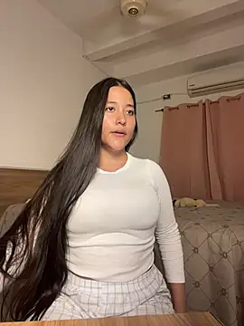 Snapshot of Nhefertary chatting on 04.06.26 Nhefertary online show from 04.06.26