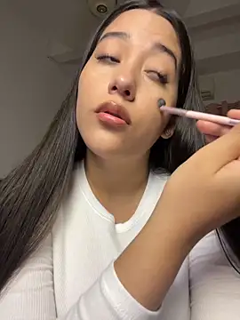 Snapshot of Nhefertary chatting on 04.11.26 Nhefertary online show from 04.11.26