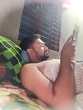 Snapshot of mfrboss1 chatting on 10.03.25 mfrboss1 online show from 10.03.25