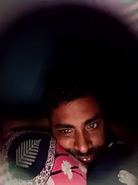 Snapshot of mfrboss1 chatting on 10.04.25 mfrboss1 online show from 10.04.25