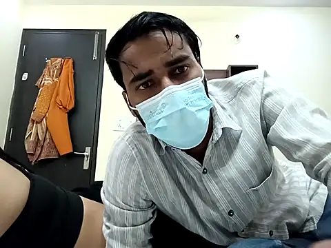 horny milf couple online show from 10.13.25