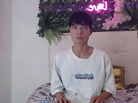 alex russo   online show from 10.24.25