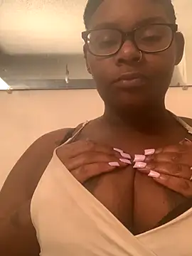 ThickChick94 online show from 10.18.25