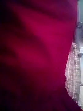 Snapshot of LusiyaGold5 chatting on 11.05.25 LusiyaGold5 online show from 11.05.25