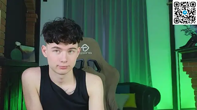 Snapshot of Cute_Mike chatting on 02.21.26 Cute Mike online show from 02.21.26