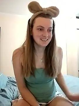 Snapshot of OksiLoverx chatting on 01.12.26 OksiLoverx online show from 01.12.26