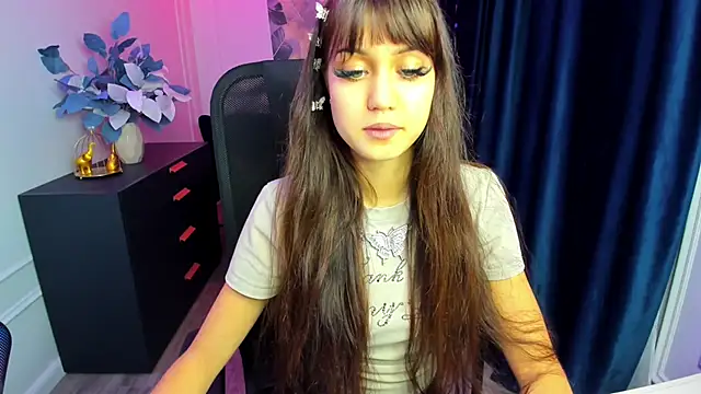 TiffanyYounge online show from 11.28.25