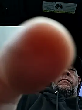 Snapshot of moonbeam37 chatting on 11.29.25 moonbeam37 online show from 11.29.25