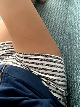 melisss2 online show from 11.19.25