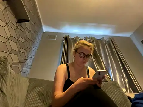 TabbyLovexox online show from 10.14.25