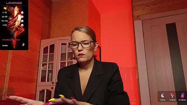 Lady Shine online show from 12.15.25