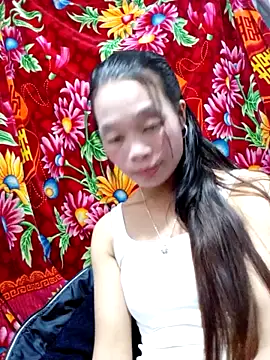 Snapshot of chieu_xinh chatting on 10.31.25 chieu xinh online show from 10.31.25