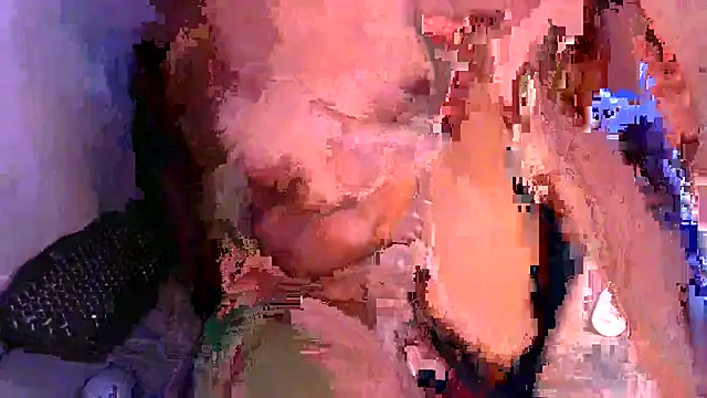 WildnWetMilfX36 online show from 12.14.25