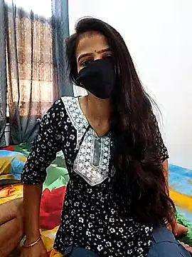 Aarzoo Arman online show from 10.25.25