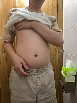 yichengm online show from 10.09.25