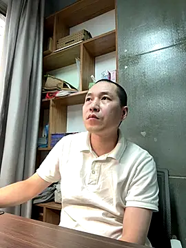 yichengm online show from 10.20.25