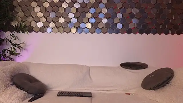 Ashley luxx online show from 02.04.26