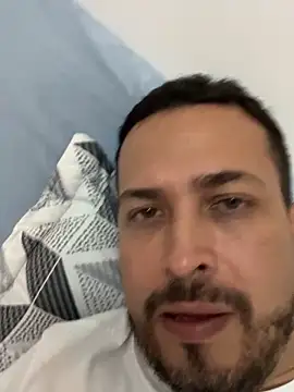 Snapshot of JX7NOVA chatting on 02.01.26 JX7NOVA online show from 02.01.26