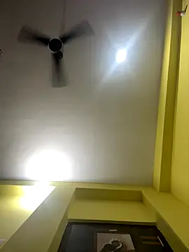 Snapshot of Goldi_school chatting on 10.19.25 Goldi school online show from 10.19.25