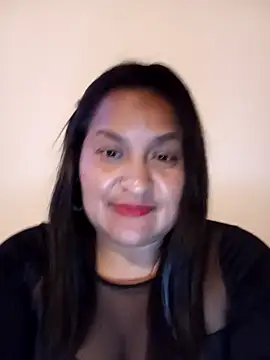 Snapshot of lucia00xx chatting on 03.08.26 lucia00xx online show from 03.08.26