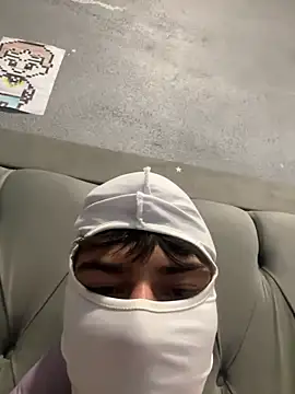 lain213 online show from 10.24.25