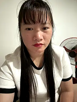 TrangNemo online show from 12.19.25