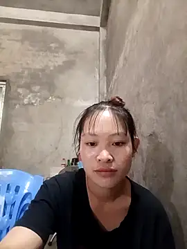 Young vietnamese online show from 10.19.25